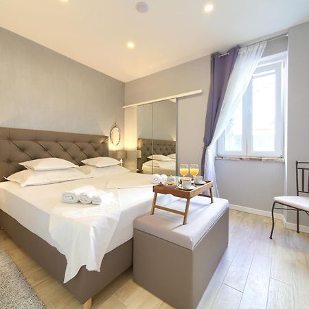 Apartment Old Town Mariolina Krk Town Esterno foto