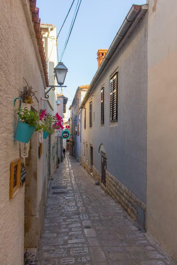 Apartment Old Town Mariolina Krk Town Esterno foto